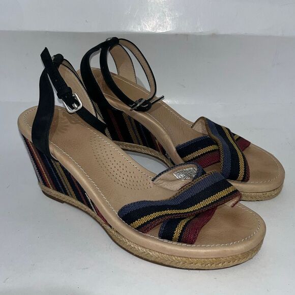 UGG Women's Striped Ankle Strap Nyssa Espadrille Wedge Heel Sandals Beige Size 8 - Picture 1 of 12